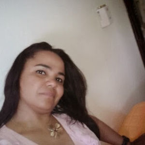 Meet your Posher, Felicia elvira